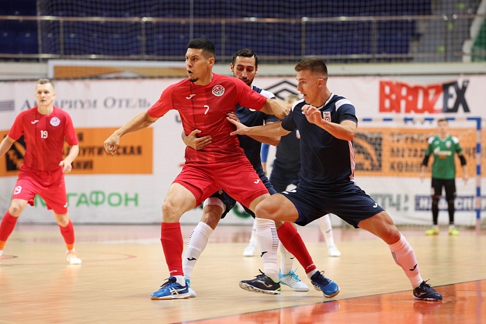 Сибиряки разобрались с «Аятом»