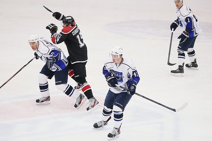 Чемпионат ВХЛ. «Рубин» (Тюмень) – «Рязань» - 5:3. 6 октября 2014 года