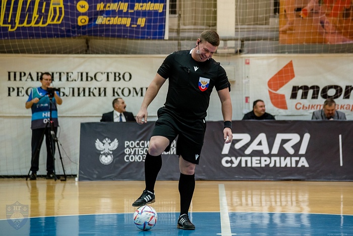 Тюменские арбитры отсудят матчи Суперлиги по мини-футболу в Климовске и Норильске