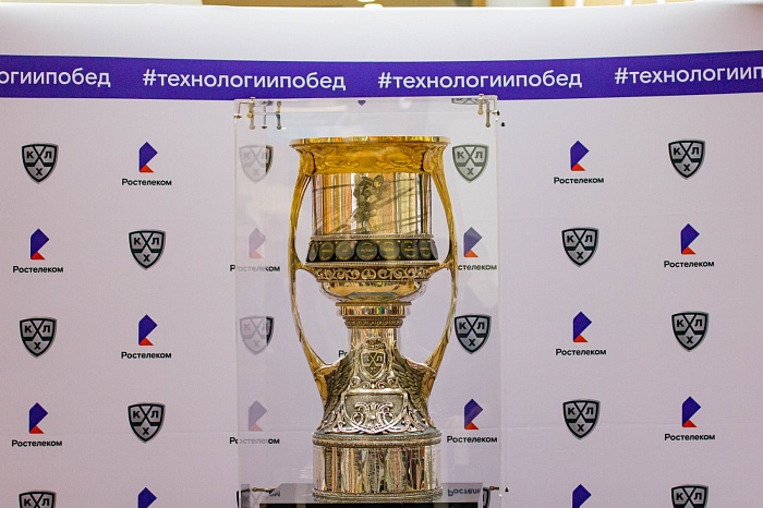 Директор департамента физической культуры, спорта и дополнительного образования Тюменской области Евгений Хромин: «В ближайшее время будут созданы условия для вхождения нашего региона в КХЛ»