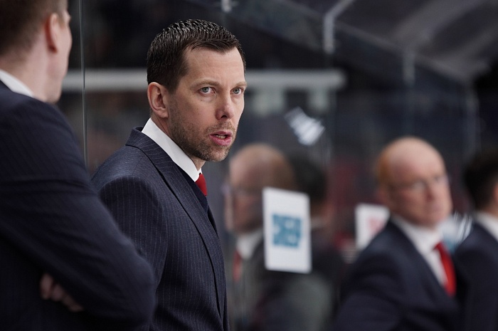 Главный тренер хоккейного клуба «Рубин» Денис Ячменёв: «Матч против «Динамо» получился с нашей стороны невыразительным»