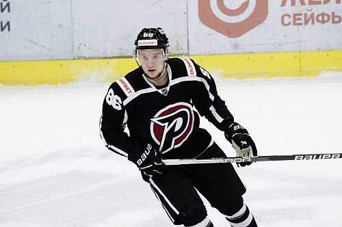 Нападающий хоккейного клуба «Рубин» Алексей Митрофанов: «Для нас традиция — проводить важные мероприятия вместе с болельщиками»