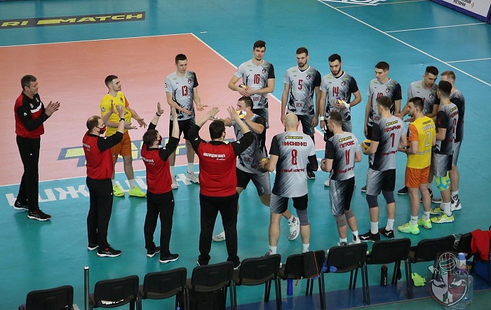 Команда гостей расселилась в посуточных квартирах