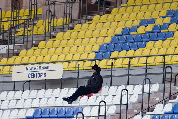 Главный тренер футбольного клуба «Тюмень» Игорь Меньщиков: «Непривычно на трибуне, но Константин Бесков всю карьеру отработал на удалёнке»