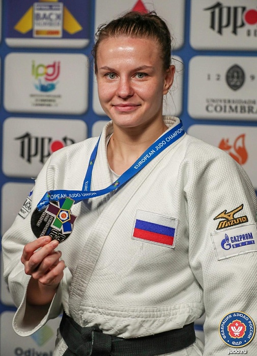 На татами Лиссабона Давыдова выиграла серебро, а Могушков – бронзу