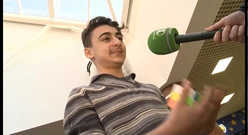 Как ни крути. В Тюмени прошёл турнир по сборке Кубика Рубика