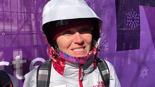 Дмитрий Рыбьяков пообщался с волонтерами и посетил матч женской сборной России по хоккею