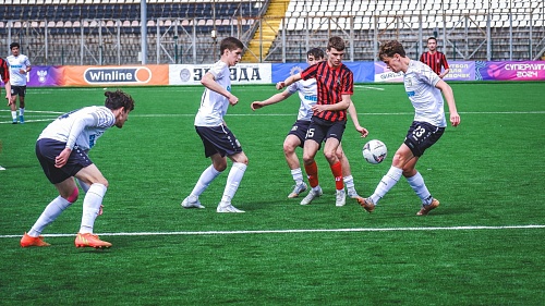 Футболисты «Тюмени-2» сыграют с омичами, а тоболяки сразятся с клубом из Уфы