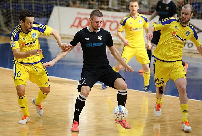 Талес, Андрей Батырев и Жоэл. Фото Виктории ЮЩЕНКО