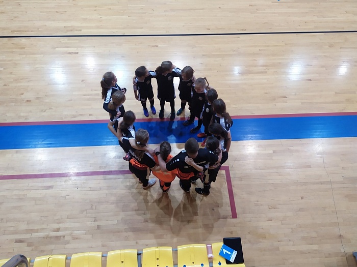 Девушки из ЖМФК «Тюмень» удачно сыграли в первом туре