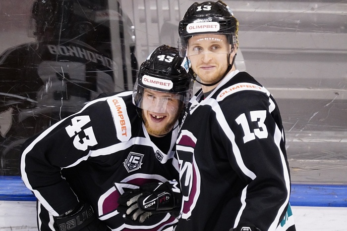 Хоккеисты «Рубина» обыграли неуступчивых магнитогорцев