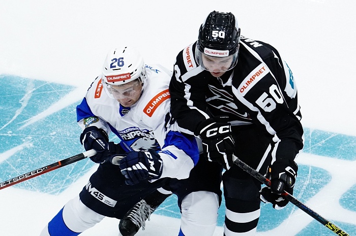 Хоккеисты тюменского «Рубина» сразятся в Кургане с принципиальным соперником