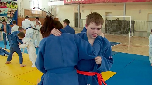 Юные дзюдоисты из Нижней Тавды получили подарки от областной федерации