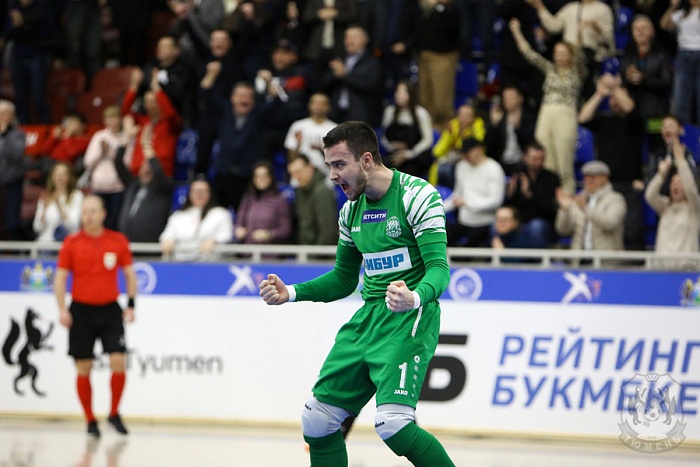 Футзальный клуб «Тюмень» одержал победу в Иркутске