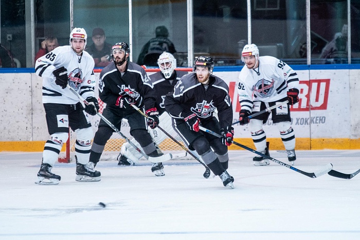 Чемпионат ВХЛ. ХК Рубин - Челмет