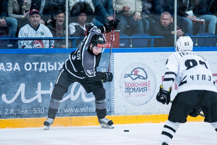 Чемпионат ВХЛ. ХК Рубин - Челмет