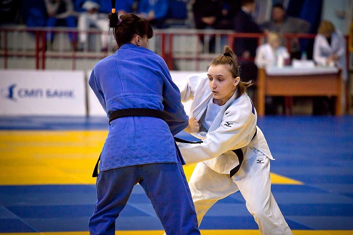 Удачно боролись в память о легендарном конструкторе