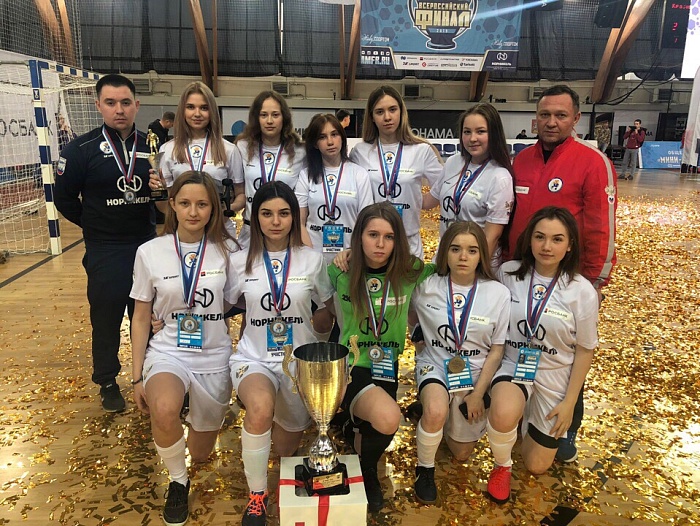 Ялуторовские девушки выиграли серебро