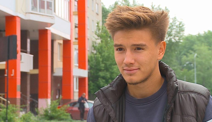 Егор Глухов: «С братом готовим и делаем уроки, а с мамой тренируемся»