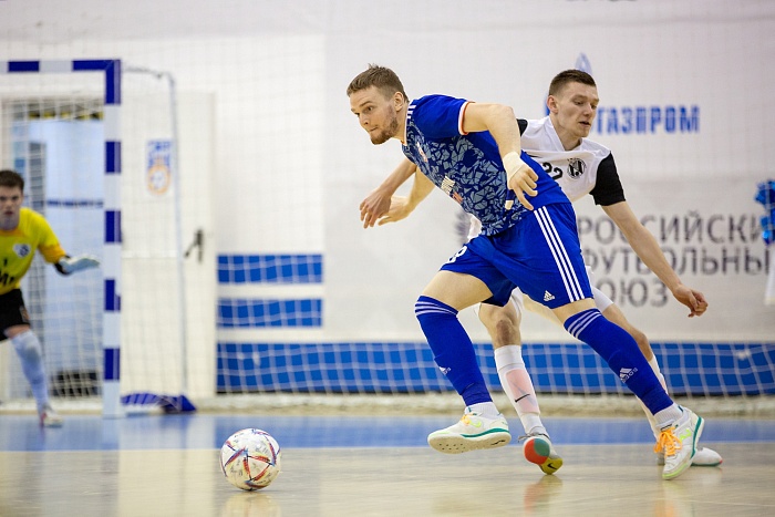 Бывший игрок мини-футбольного клуба «Тюмень» Сергей Крыкун: «Дима Шведко — парень со стержнем. Он должен был зацепиться за свой шанс в «Газпром-Югре»