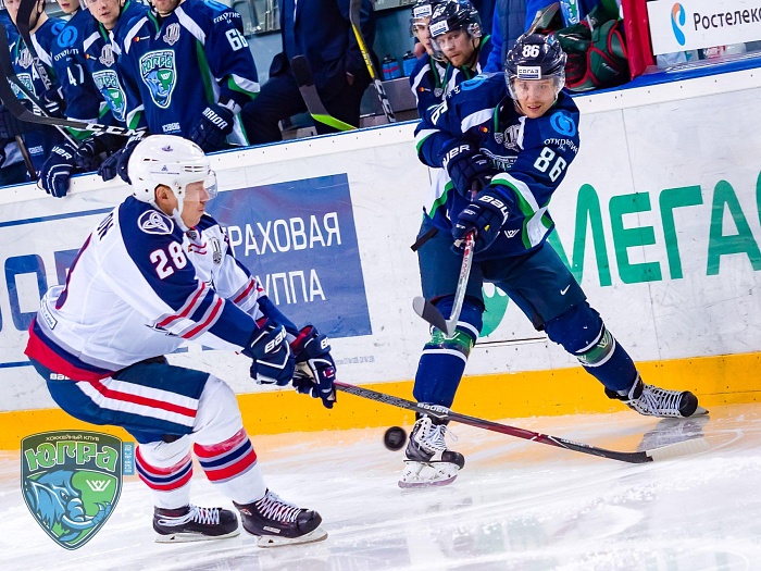 «Югра» обыграла команду Андрея Назарова
