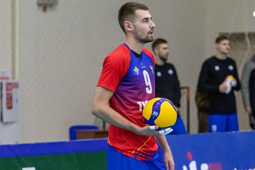 Первый матч в Ярославле остался за хозяевами