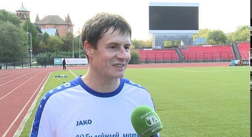 Футбольный поединок в честь 80-летия прославленного игрока и детского тренера Виктора Хвостова