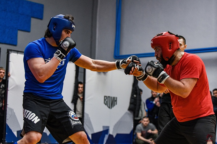 В Тюмени состоялись чемпионат и первенство области по панкратиону