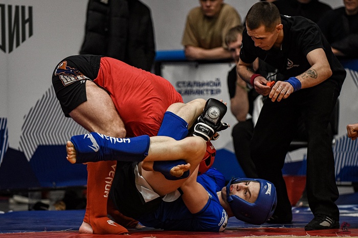 В Тюмени состоялись чемпионат и первенство области по панкратиону