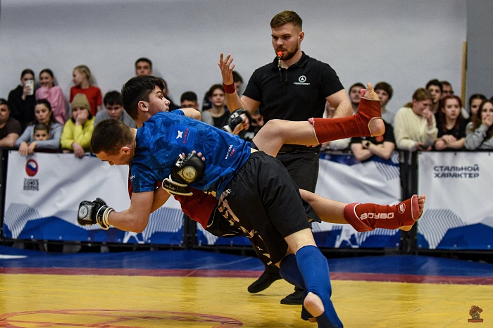 В Тюмени состоялись чемпионат и первенство области по панкратиону