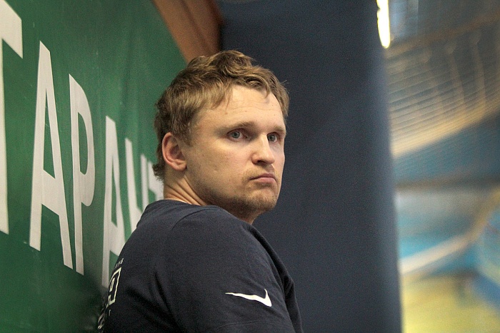 Тренер мини-футбольного клуба «Синара» Павел Чистополов: «Хорошо запомнил слова Милтиньо во время тайм-аута пятой игры четвертьфинала плей-офф при 1:3 в пользу «Тюмени»