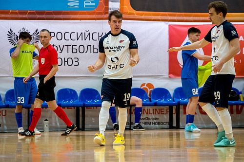 Команда из Нового Уренгоя ведёт погоню за тюменскими дублёрами