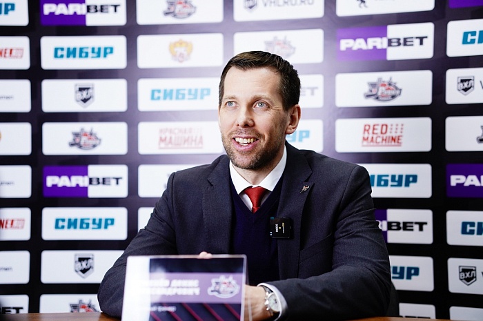Главный тренер ХК «Рубин» Денис Ячменёв: «Седых волос в финале у меня прибавится»