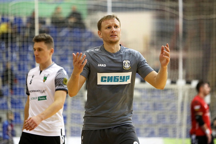 Защитник МФК «Тюмень» Александр Упалёв