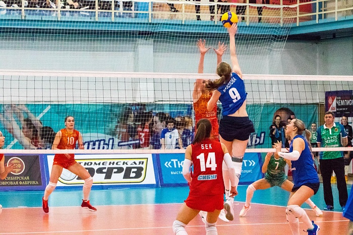 В тяжелейшем матче уступили «Атому»