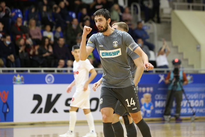 Артём Антошкин