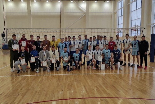 Студенты ТИУ выиграли областной волейбольный турнир