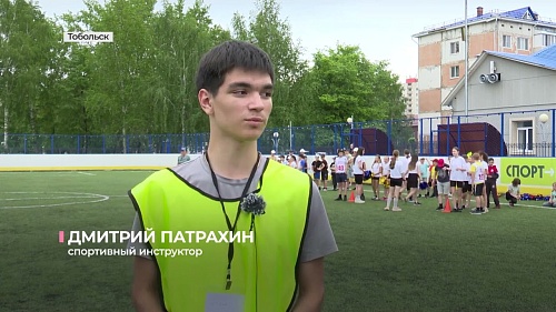 В шестом микрорайоне Тобольска хоккейную площадку переоборудовали во всесезонную