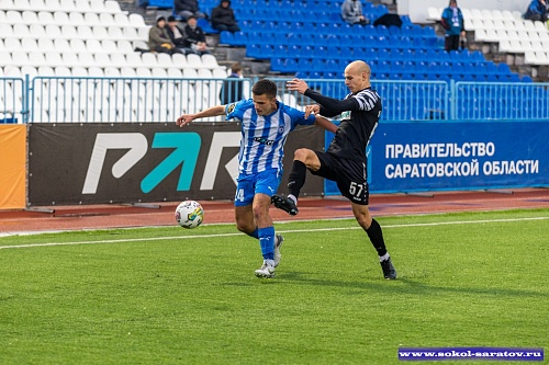 Полузащитник футбольного клуба «Тюмень» Евгений Болотов: «Если бы мы знали, почему пропала реализация, мы бы это обязательно исправили»