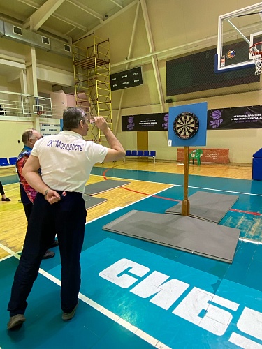 Наградили за многоборье и настроили на дартс