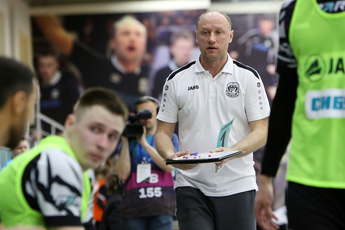 Наставник мини-футбольного клуба «Тюмень» Денис Абышев: «За шесть матчей с Норильском в этом сезоне уже досконально друг друга изучили»