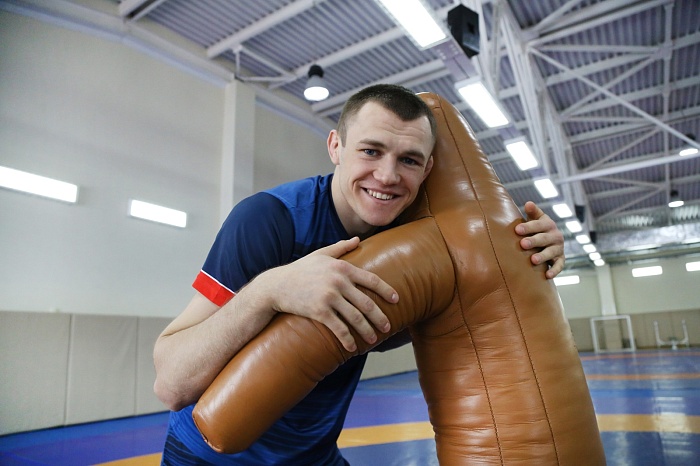 Вице-чемпион мира по греко-римской борьбе Сергей Кутузов: «Спасибо большое тренерам, что не дали расслабиться»