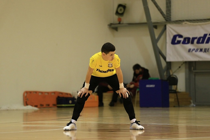 Вратарь сборной УрФО по мини-футболу Владлен Абдуразаков: «Отрабатывал удары даже в перерыве матча, как оказалось, не зря»