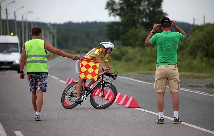 Тюменский триатлонист преследовал Ушманкина
