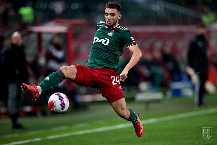 Экс-игрок ФК «Тюмень» Максим Ненахов сделал голевой пас Артёму Дзюбе