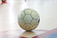 Пять команд вышли в решающий раунд открытого Кубка Тюменской области по мини-футболу
