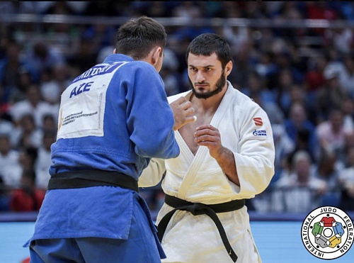 На пути к пьедесталу встали Белкади и Пальчик