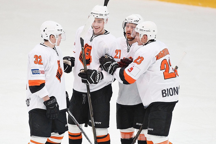 Фото Владимира ОГНЁВА