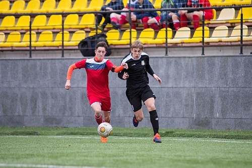 Дома уступили «Амкару»