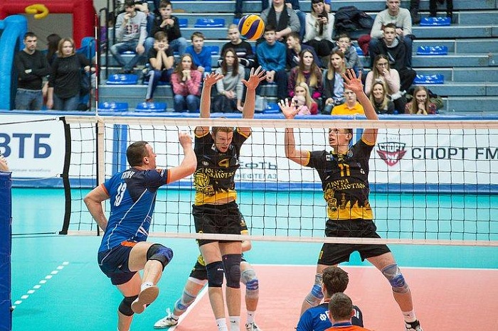 «Урал» устоял в Нижневартовске